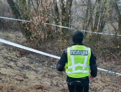 У Києві біля мосту виявили нездетоновану бойову частину дрона