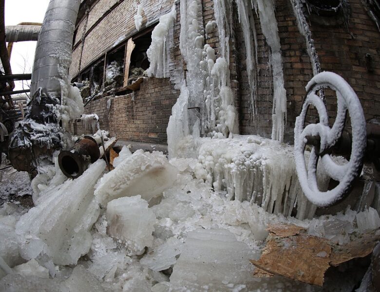 У Києві понад 100 будинків досі без тепла