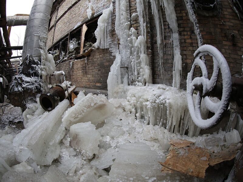 У Києві понад 100 будинків досі без тепла