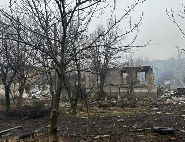 У Краматорську вісім поранених через бомбовий удар