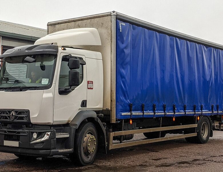 У лютому українці придбали 880 вантажівок: які марки найчастіше обирали