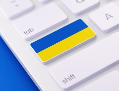 У Нацкомісії зі стандартів мови пояснили, чи обов’язково вживати фемінітиви