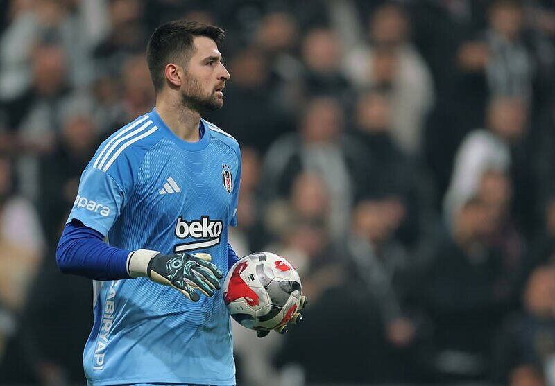 У планах Турана – замінити Різника на іншого воротаря