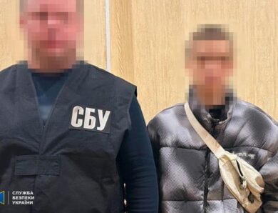 У Полтаві підлітки намагалися підірвати авто з воїнами ЗСУ