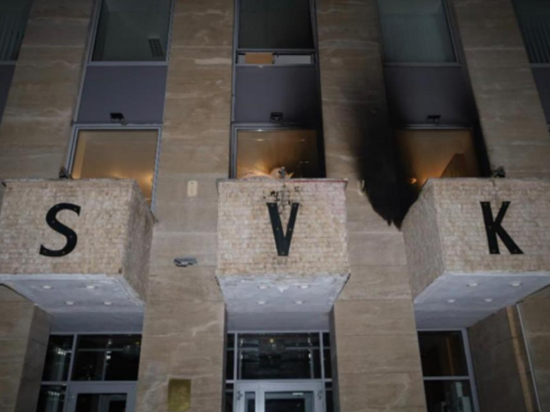 У Празі затримали іноземця за напад на Російський дім