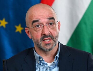 Угорщина депортує сімох українських інкасаторів