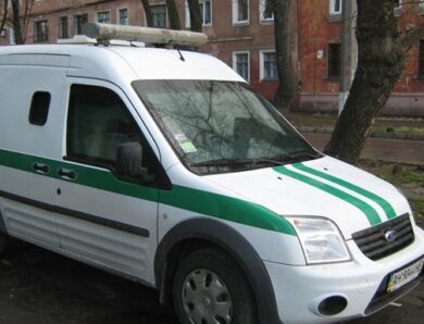 Угорщина викрала авто і співробітників – Ощадбанк