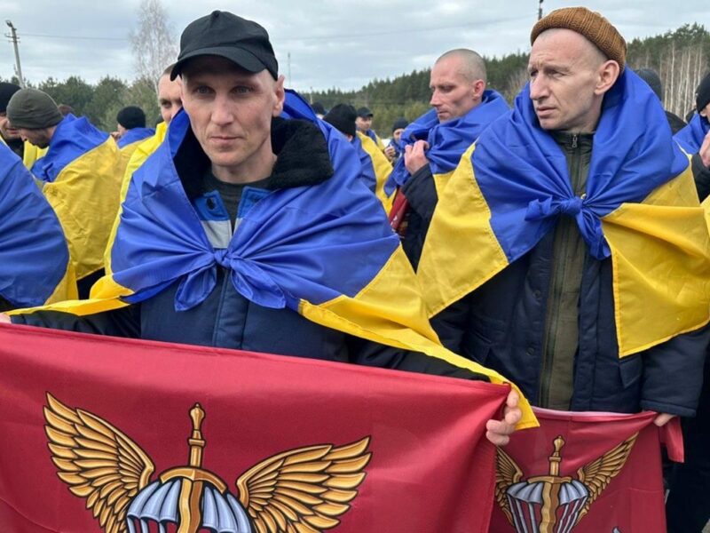Україна повернула з полону 302 воїнів і цивільних