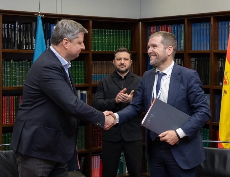 Україна та Іспанія підписали чотири оборонні угоди