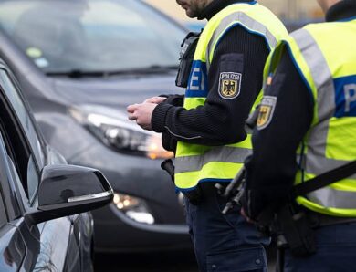 Українець та румунка шпигували на користь РФ у Німеччині – ЗМІ