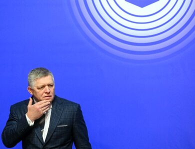 Уряд Словаччини погодив припинити аварійне постачання електрики Україні