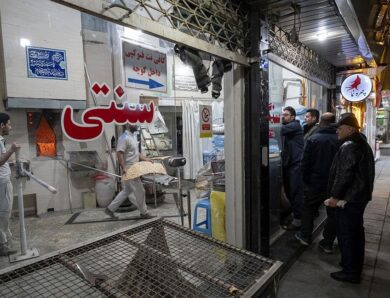В Ірані перебої з хлібом після зупинки поставок зерна з РФ – ЗМІ