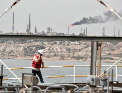 В Ірані відповіли, чи вплинули удари США на експорт нафти