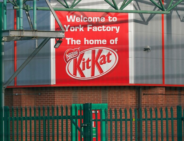 В KitKat заявили, що знайшли 12 тонн украдених вафель