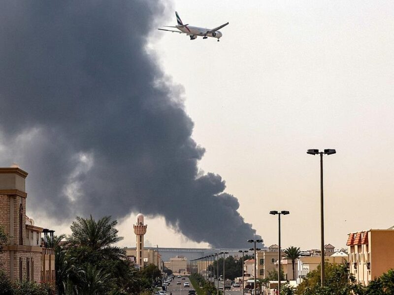 В ОАЕ заявили про відбиття чергової ракетно-дронової атаки Ірану