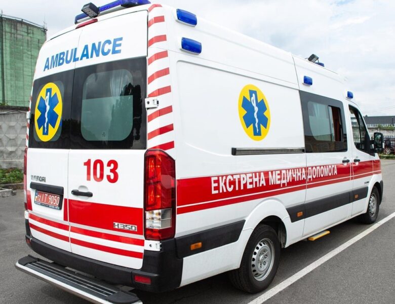 В Одесі чоловік взяв у заручники бригаду “швидкої”