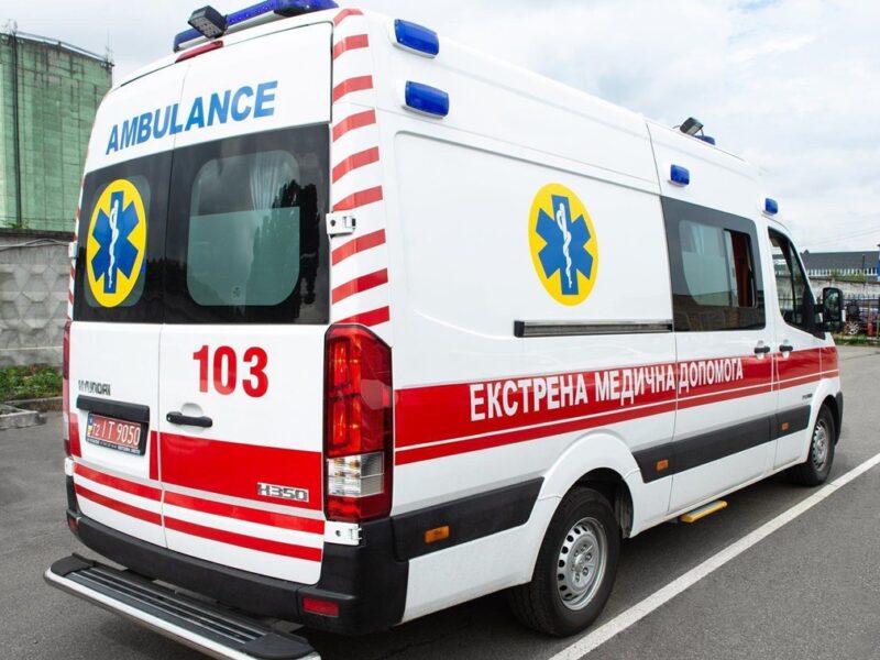 В Одесі чоловік взяв у заручники бригаду “швидкої”