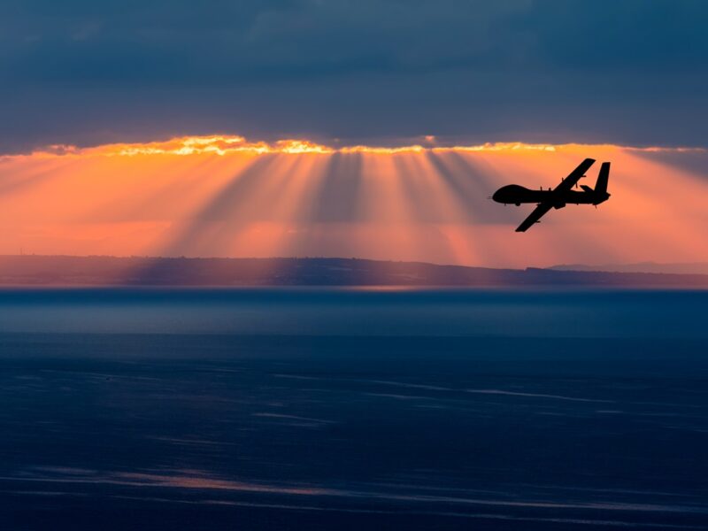 В Росії повідомили про серію вибухів внаслідок атаки дронів