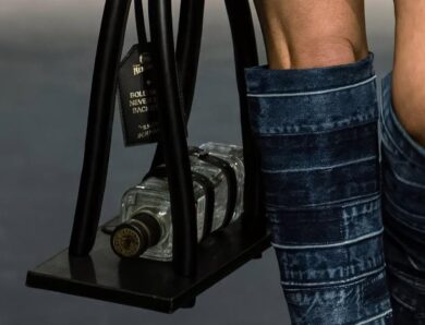 В Україні випустили сумку-тримач для алкоголю