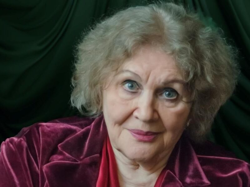 В Україні запустили флешмоб до дня народження Ліни Костенко