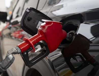 Варто почекати? Чи впаде вартість пального