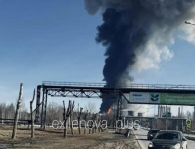 Вибухи в Татарстані: горить нафтохімічний гігант