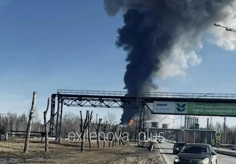 Вибухи в Татарстані: горить нафтохімічний гігант