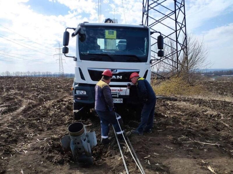 Відключення світла охопили сім областей України