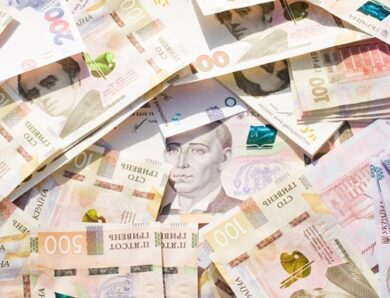 Відомо, скільки боргів накопичили українці за рік