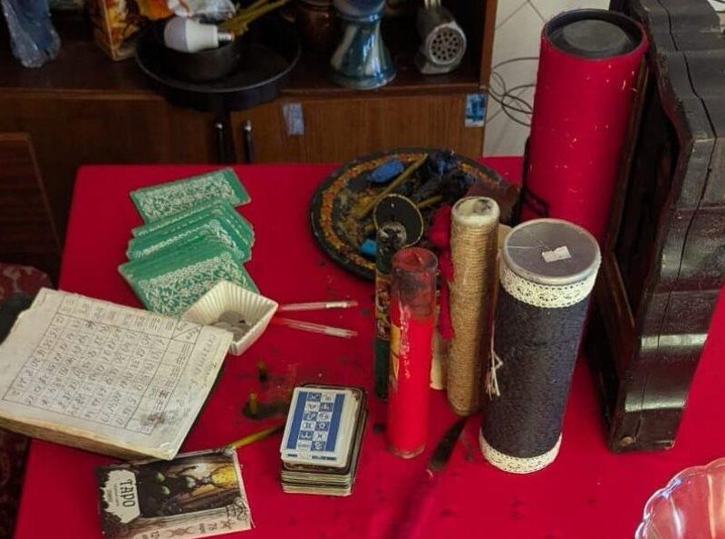 “Віщували” дружинам загиблих військових: у Києві викрили трьох “ясновидиць”