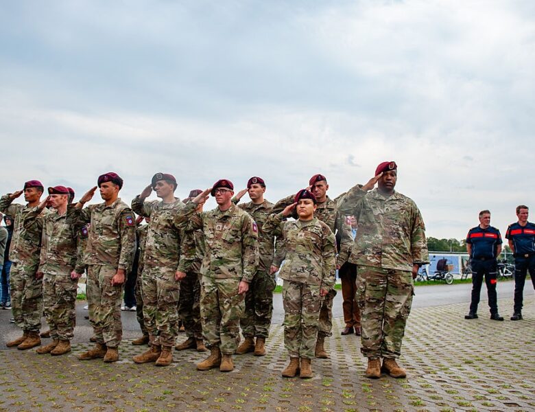 Який план? Трамп стягує війська на Близький Схід