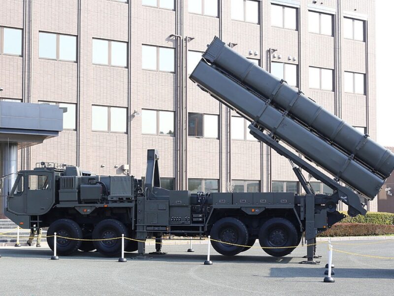 Японія розгорнула перші далекобійні ракети