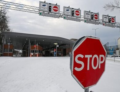 ЄС на пів року пролонгував індивідуальні санкції проти поплічників Кремля