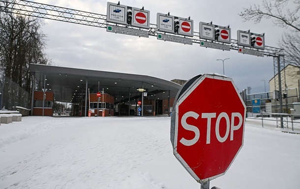 ЄС на пів року пролонгував індивідуальні санкції проти поплічників Кремля