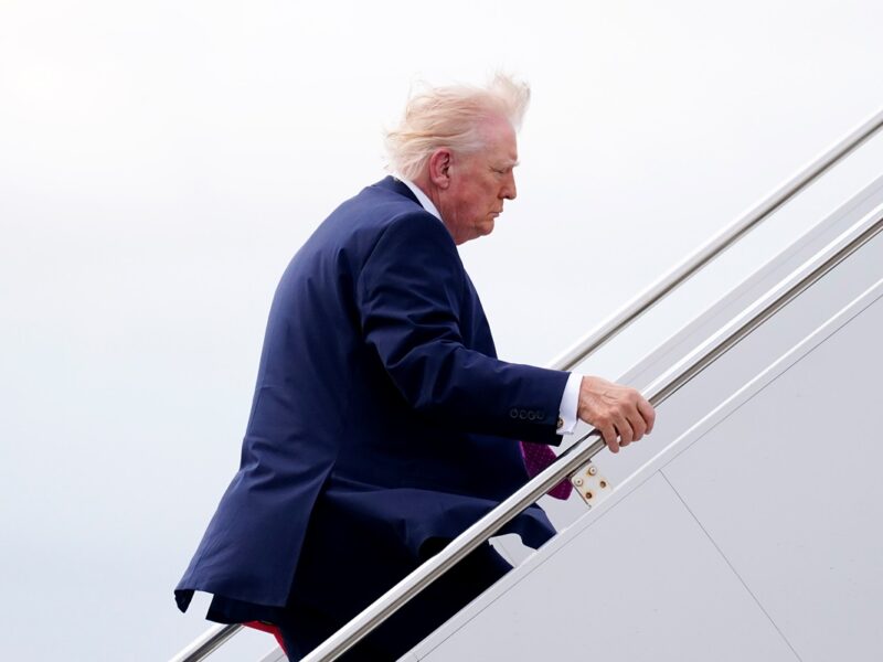 З літаком Трампа у Флориді сталися відразу два інциденти