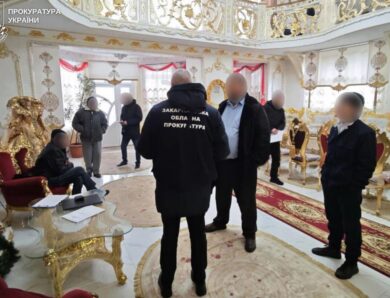 “Забув” вказати мільйони у декларації: на Закарпатті судитимуть депутата