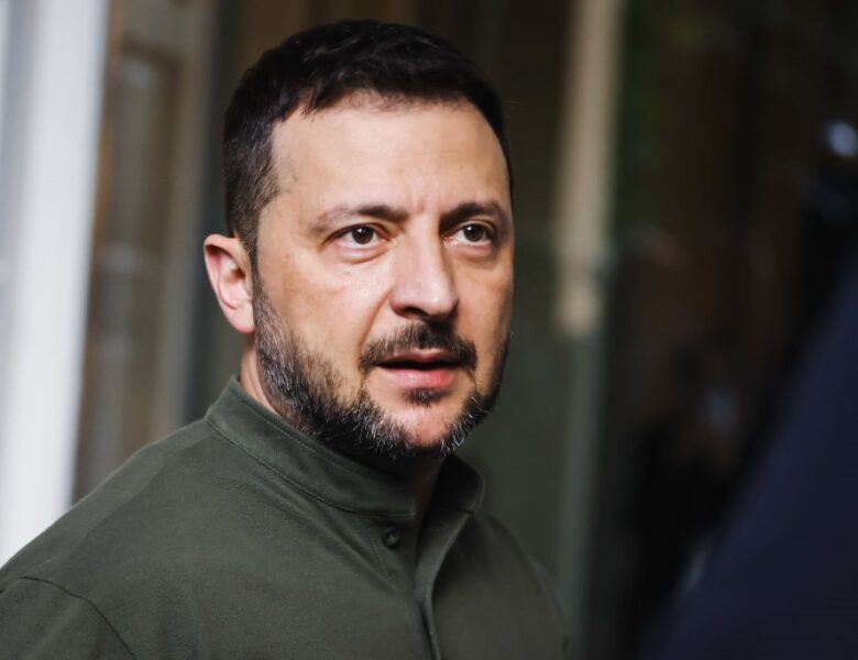 Зеленський анонсував розмову з командою Трампа