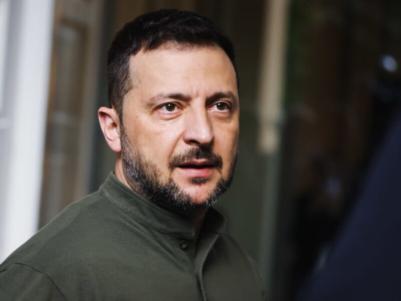 Зеленський анонсував розмову з командою Трампа