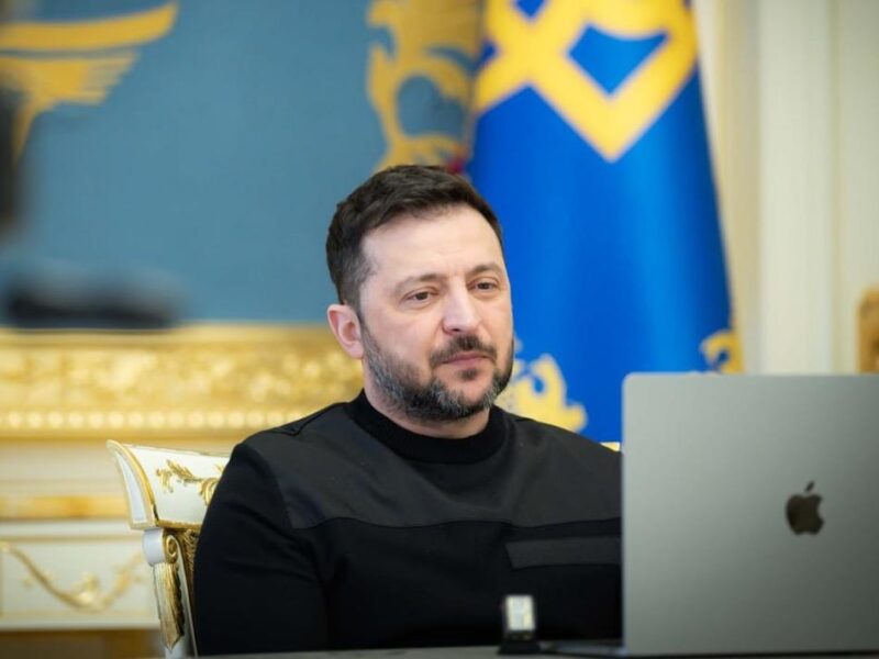 Зеленський анонсував розмову з представниками США