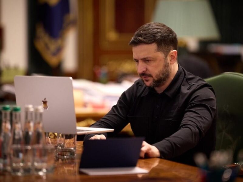 Зеленський провів переговори з президентом ОАЕ