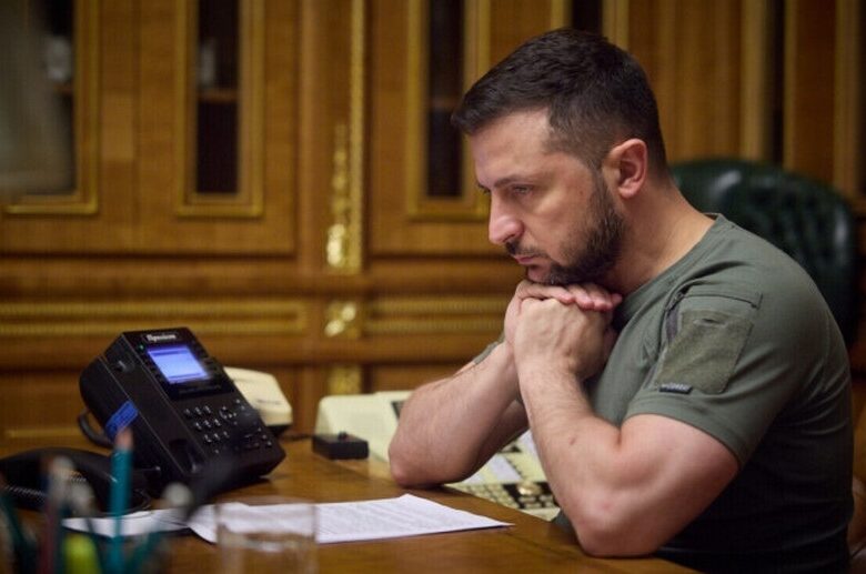 Зеленський розповів, про що говорив з Макроном