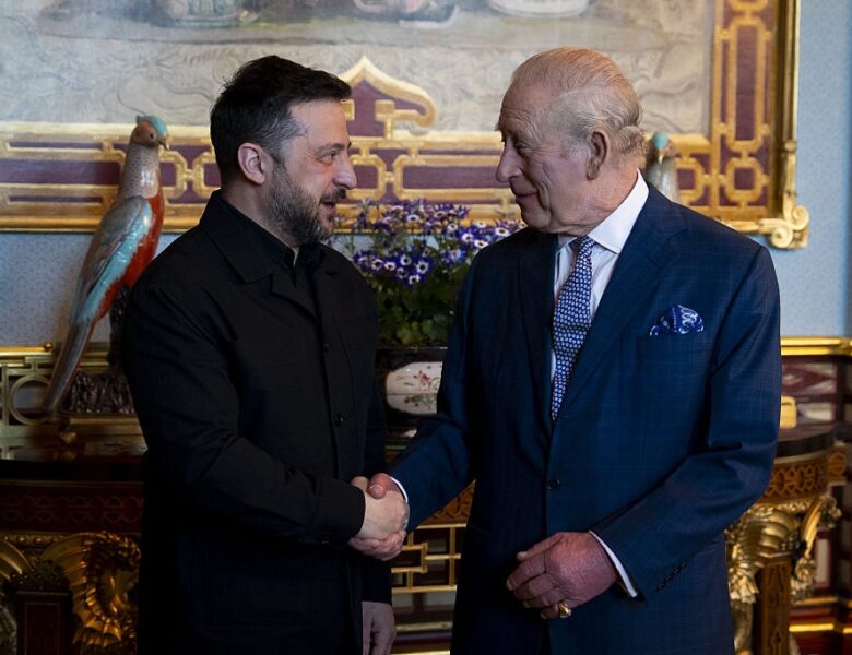 Зеленський зробив подарунок королю Великобританії