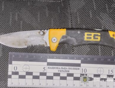 Житель Дніпра вдарив ножем представника ТЦК