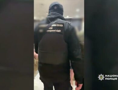 Підпільне виробництво сигарет у Херсоні – поліції вилучив тонни тютюну та десятки тисяч цигарок