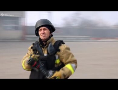 Вранці росіяни атакували м. Миколаїв: виникла пожежа в гаражі