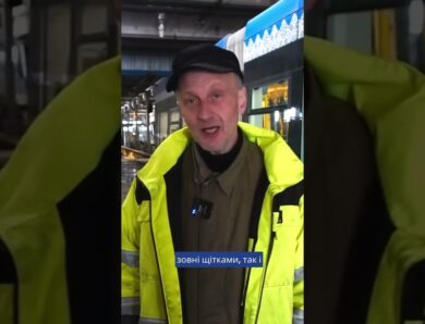 Як у трамвайних депо “Київпастрансу” готують вагони до виходу на лінію