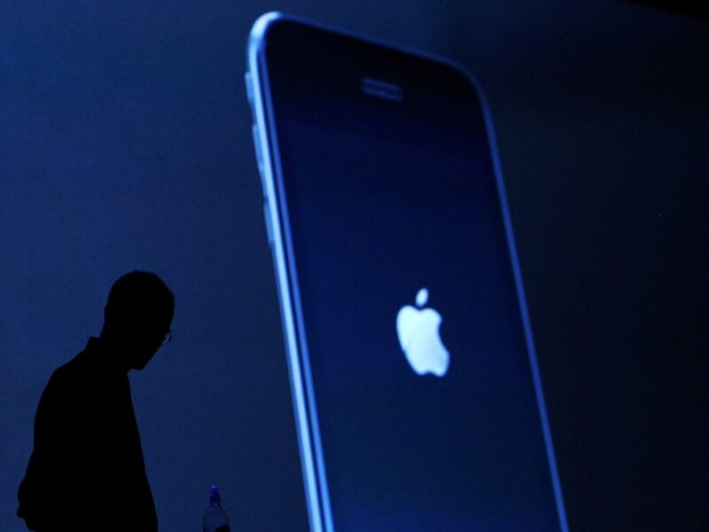 Apple офіційно зупинила платежі в App Store у Росії