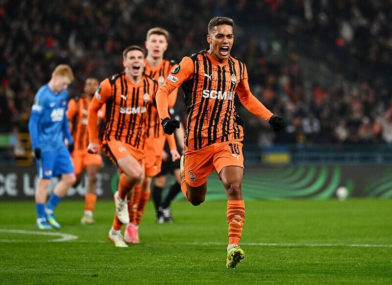 АЗ – Шахтар: онлайн-трансляція матчу Ліги конференцій