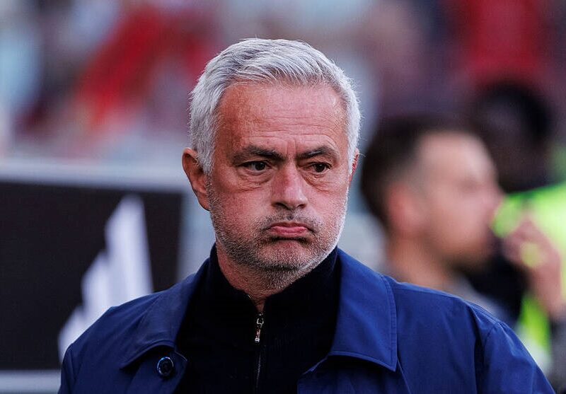 Бенфіка прагне не допустити переходу Моурінью в Реал