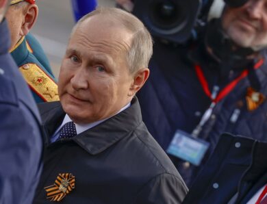 Бесіда з Трампом: навіщо Путіну “тиша” на 9 травня